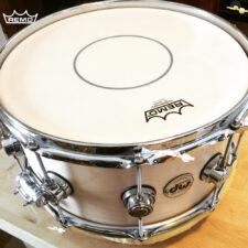 Pele para caixa 13" - Remo Powerstroke 77 Coated Filme Duplo com Bola Central