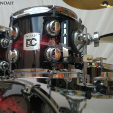 Bateria Noah Drums DC5 Series(Scarlet Fade) - Completa com 10"/12"/16"/20"/14" + Acessórios