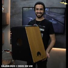 Cajon Eletroacústico Inclinado D'Groove DUO 2 em 1 / Com microfone Cannon XRL